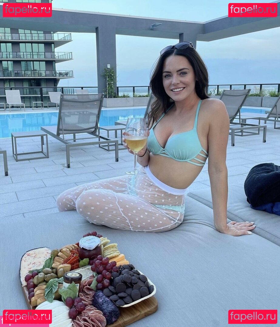 Kait Miles / aresna / kait_miles Onlyfans Photo Gallery 