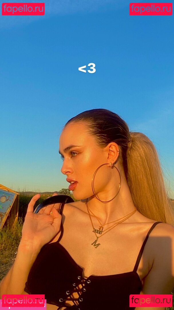 Meeryo7 / meery17 Onlyfans Photo Gallery 