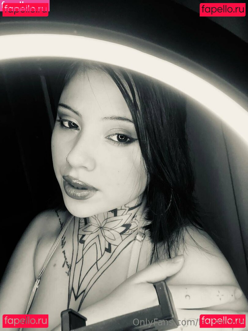 laylaapappas / laylaapple Onlyfans Photo Gallery 