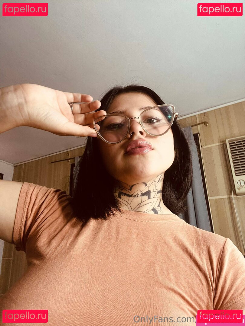 laylaapappas / laylaapple Onlyfans Photo Gallery 