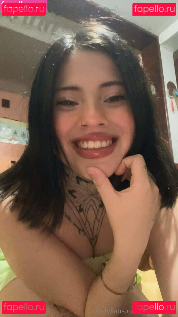 laylaapappas / laylaapple Onlyfans Photo Gallery 