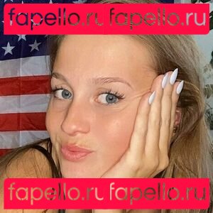 emma.everss / emmaeverss Onlyfans Photo Gallery 