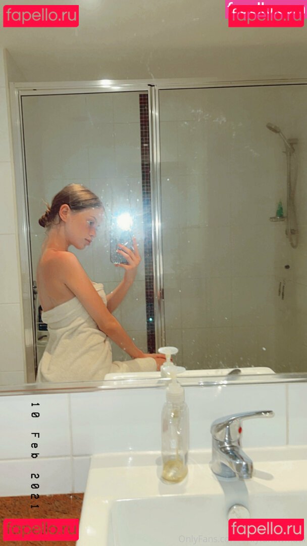 bodyposi.wmadi / Onlyfans Photo Gallery 