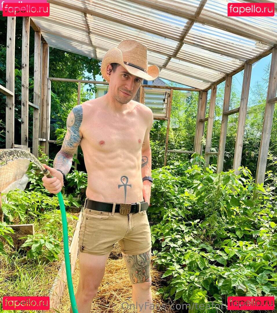 teaforwinterfree / the_freethinker Onlyfans Photo Gallery 