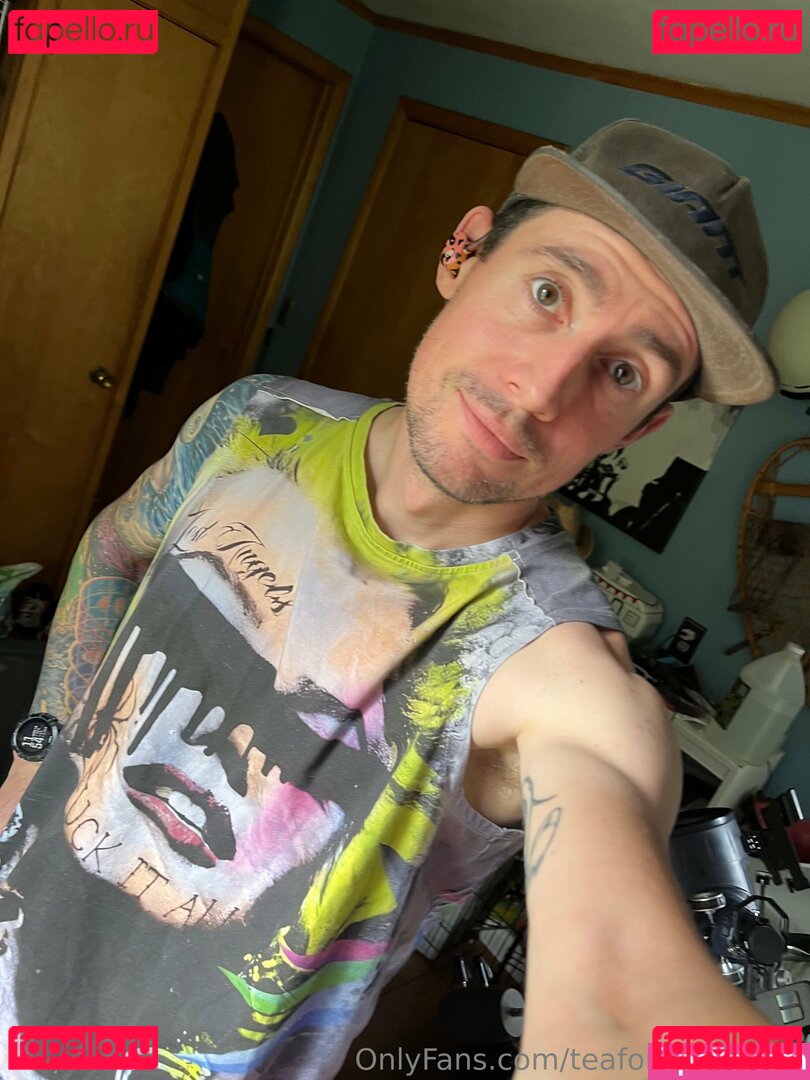 teaforwinterfree / the_freethinker Onlyfans Photo Gallery 