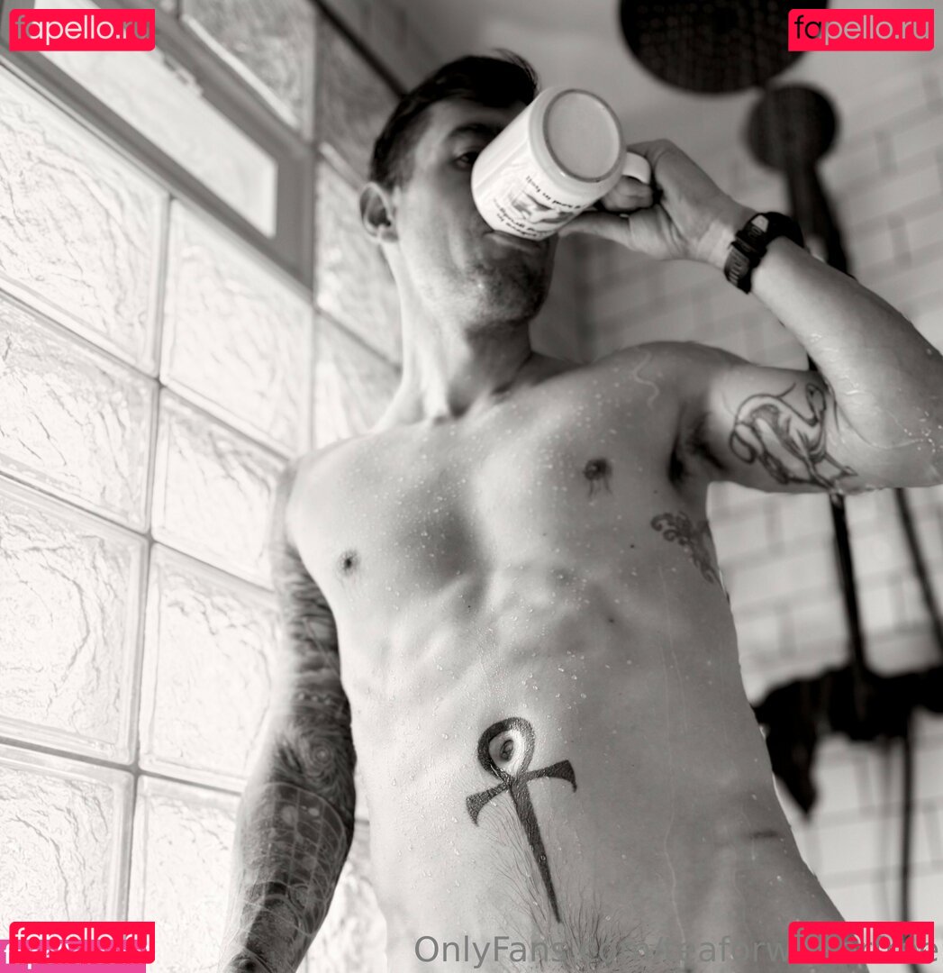 teaforwinterfree / the_freethinker Onlyfans Photo Gallery 