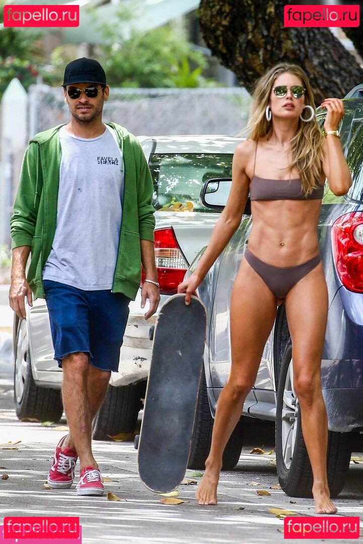 Doutzen Kroes / doutzen Onlyfans Photo Gallery 