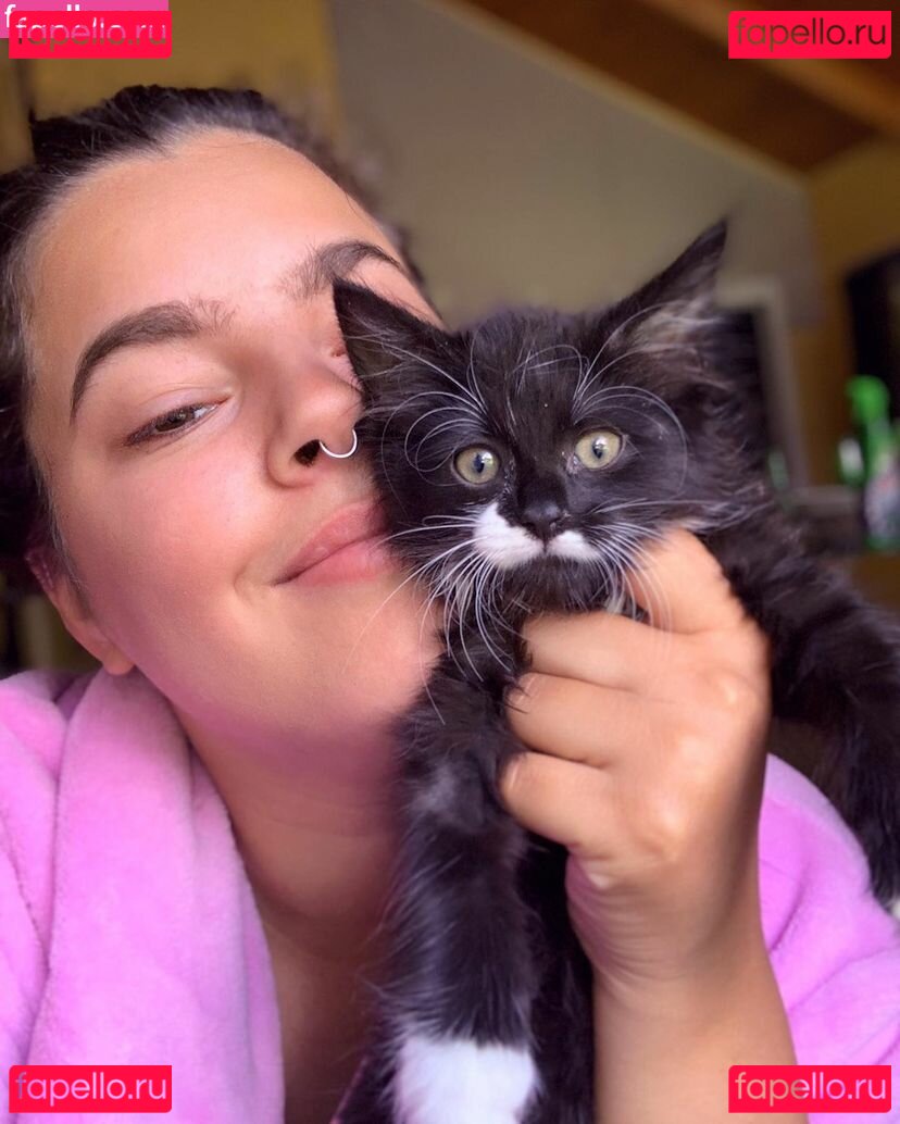 Jordyn Khaled / https: / thickjordyn Onlyfans Photo Gallery 