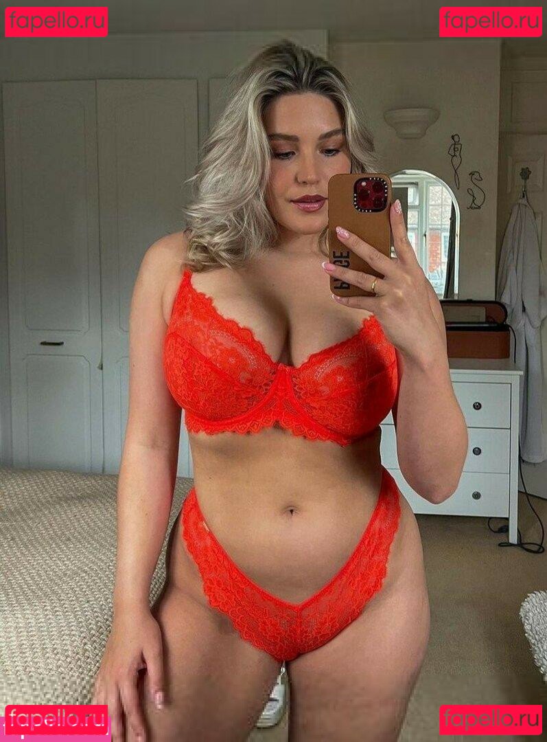 Paige Pilgrim / paigepilgrimvocals Onlyfans Photo Gallery 