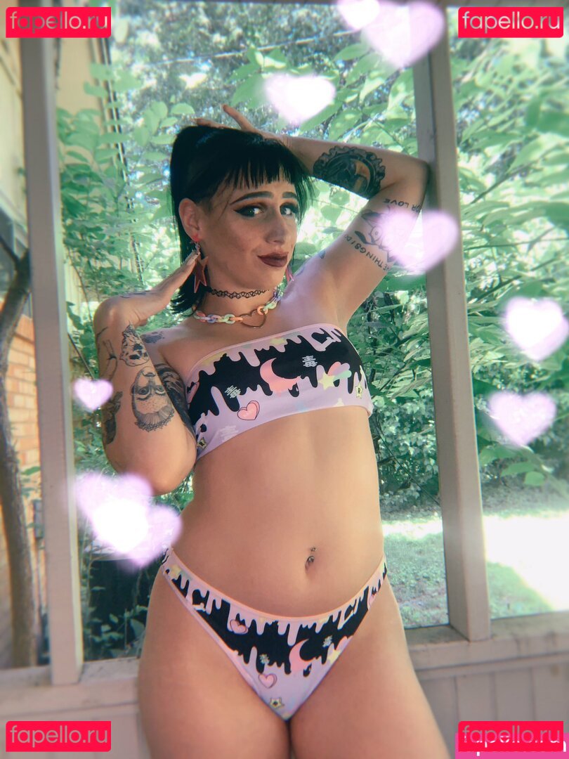 Ziggy Haim / ziggyhaim Onlyfans Photo Gallery 