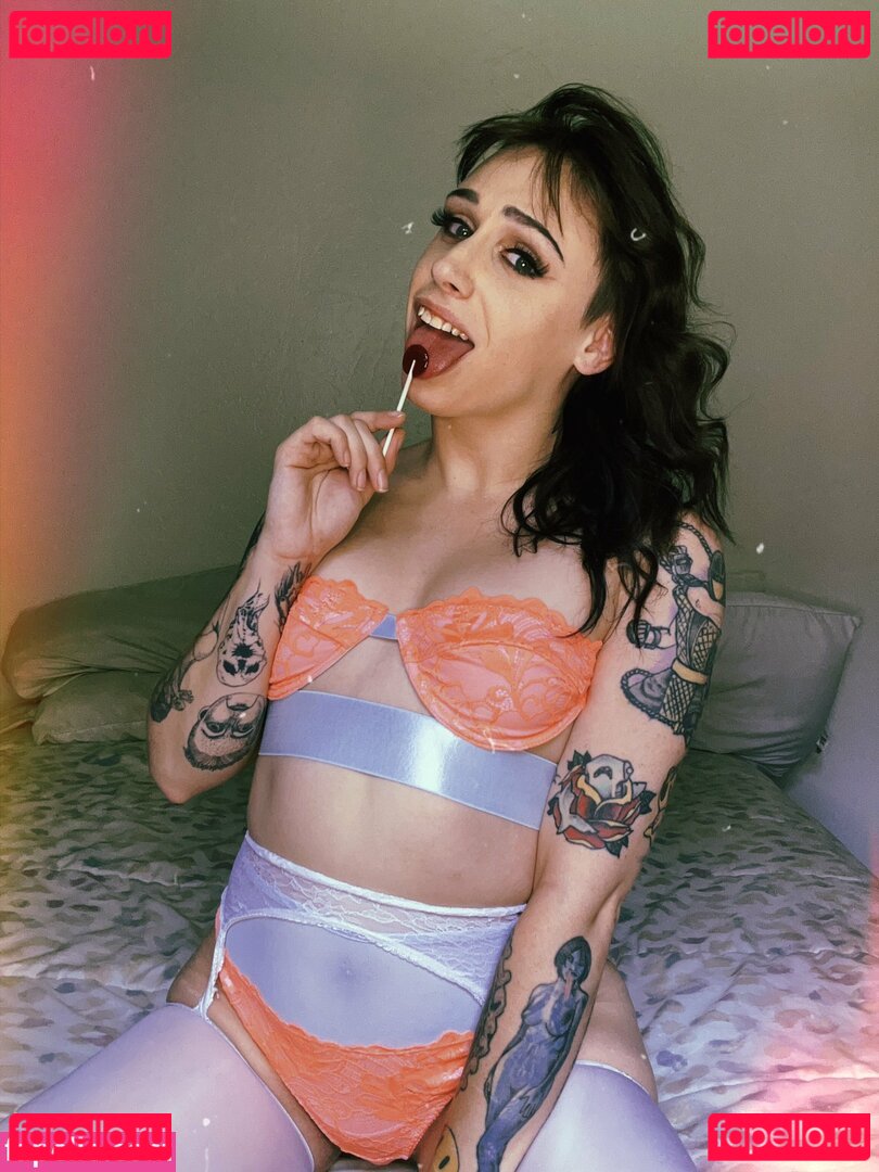 Ziggy Haim / ziggyhaim Onlyfans Photo Gallery 