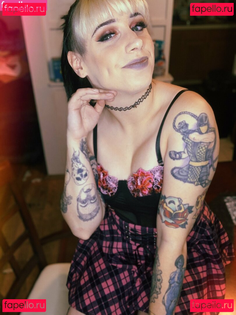 Ziggy Haim / ziggyhaim Onlyfans Photo Gallery 