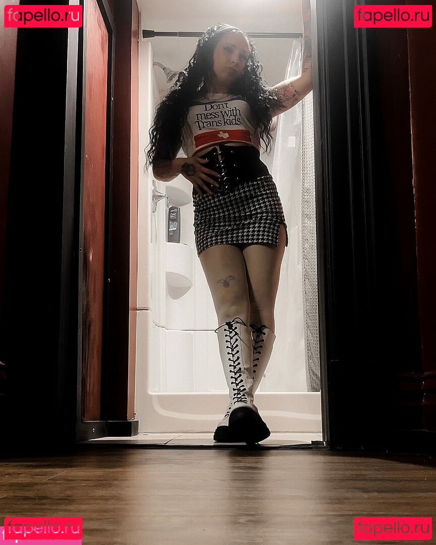 Ziggy Haim / ziggyhaim Onlyfans Photo Gallery 