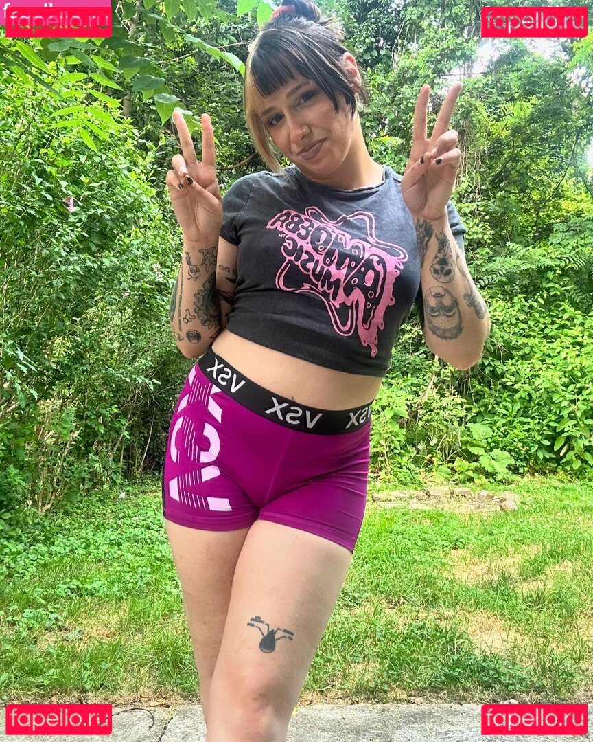 Ziggy Haim / ziggyhaim Onlyfans Photo Gallery 