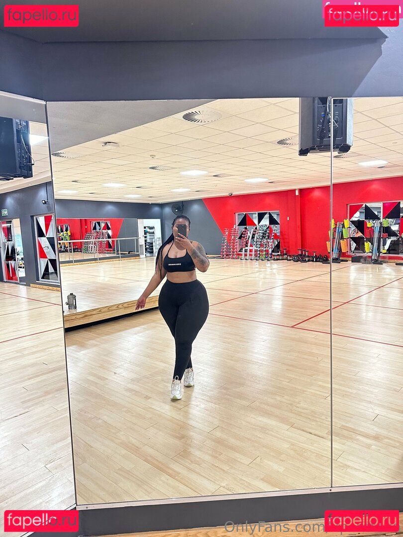 xp4keka / xp_mfeka Onlyfans Photo Gallery 