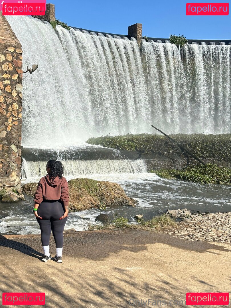 xp4keka / xp_mfeka Onlyfans Photo Gallery 