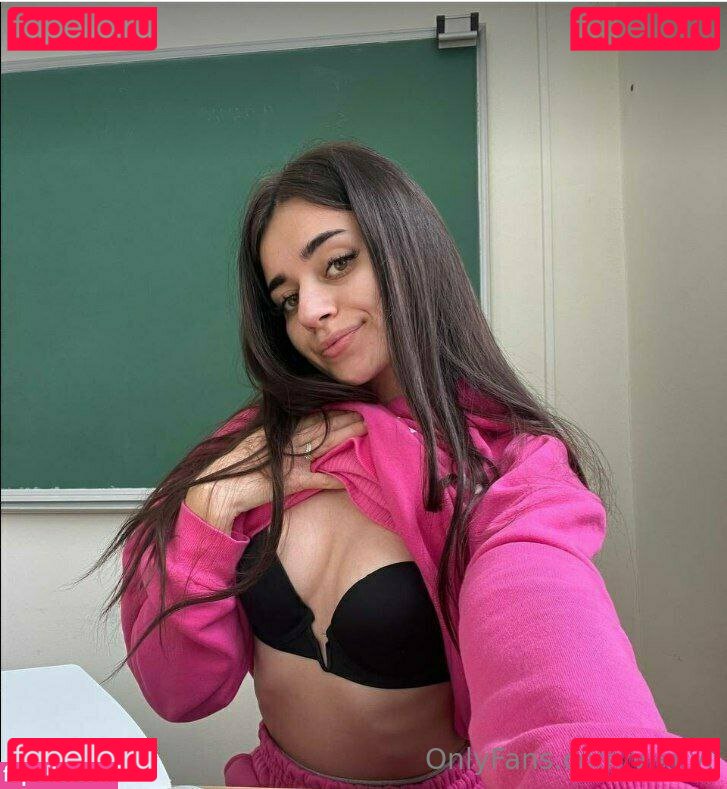 viki.vi / vikkiwanted Onlyfans Photo Gallery 