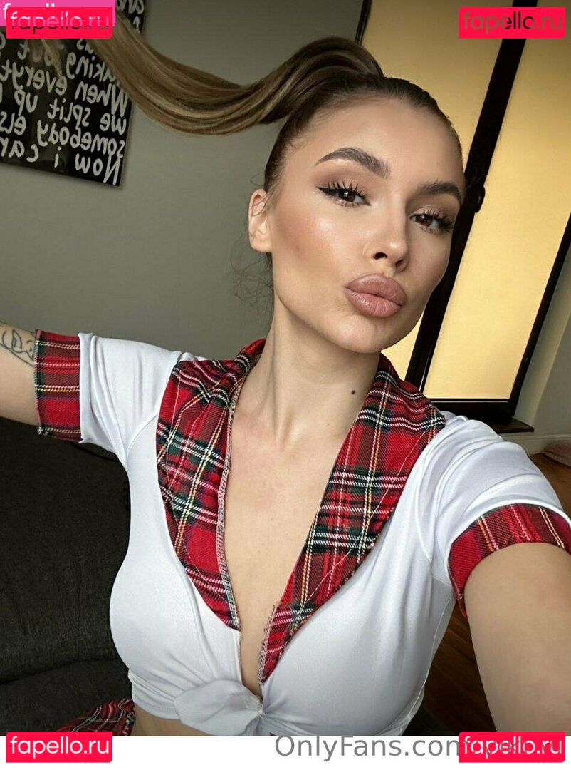 viki.vi / vikkiwanted Onlyfans Photo Gallery 