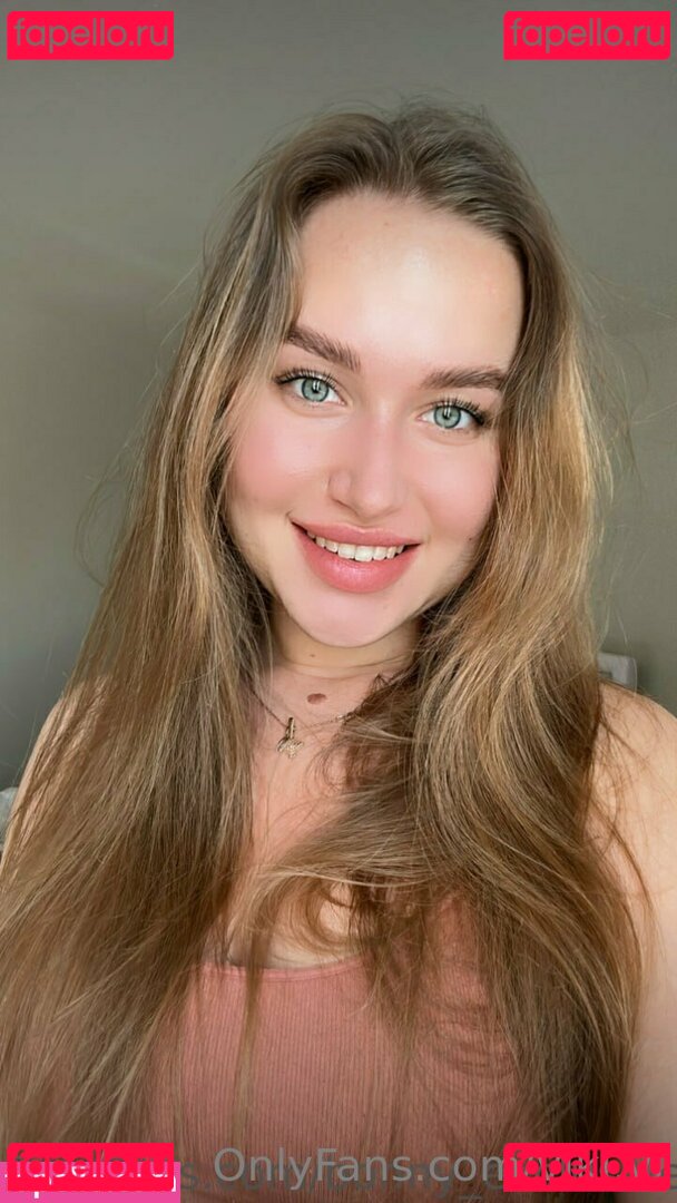 viki.vi / vikkiwanted Onlyfans Photo Gallery 