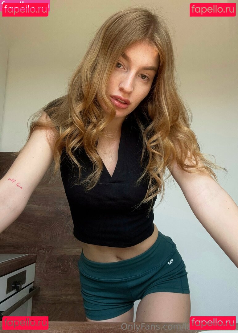 laurawittner Onlyfans Photo Gallery 