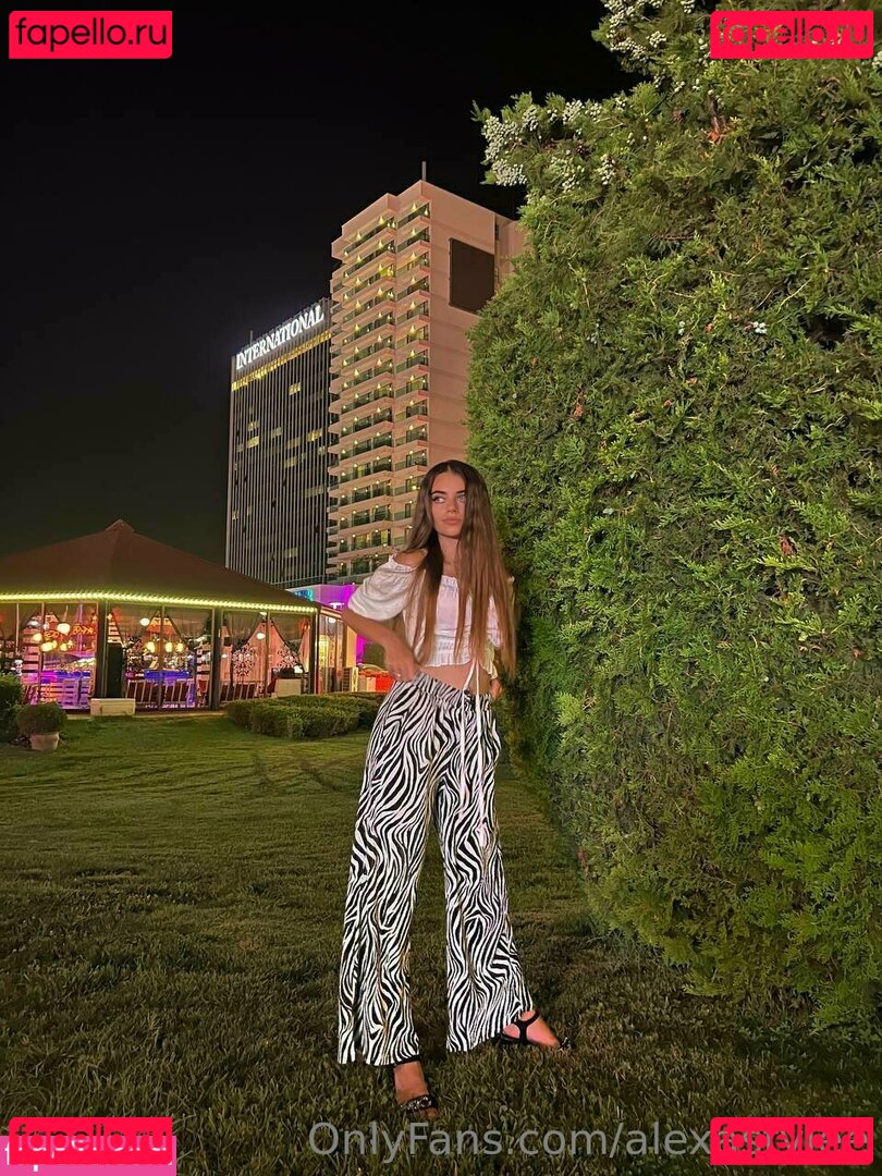 alexastyle_ / alexastylee Onlyfans Photo Gallery 