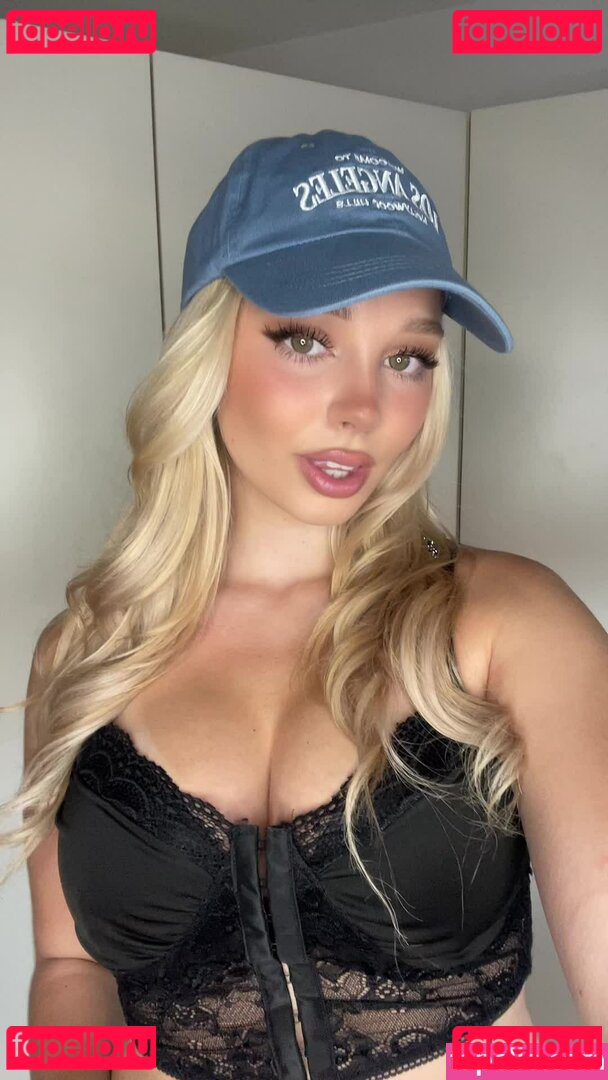 celina / celinapowell / https: / itscelinasmith Onlyfans Photo Gallery 