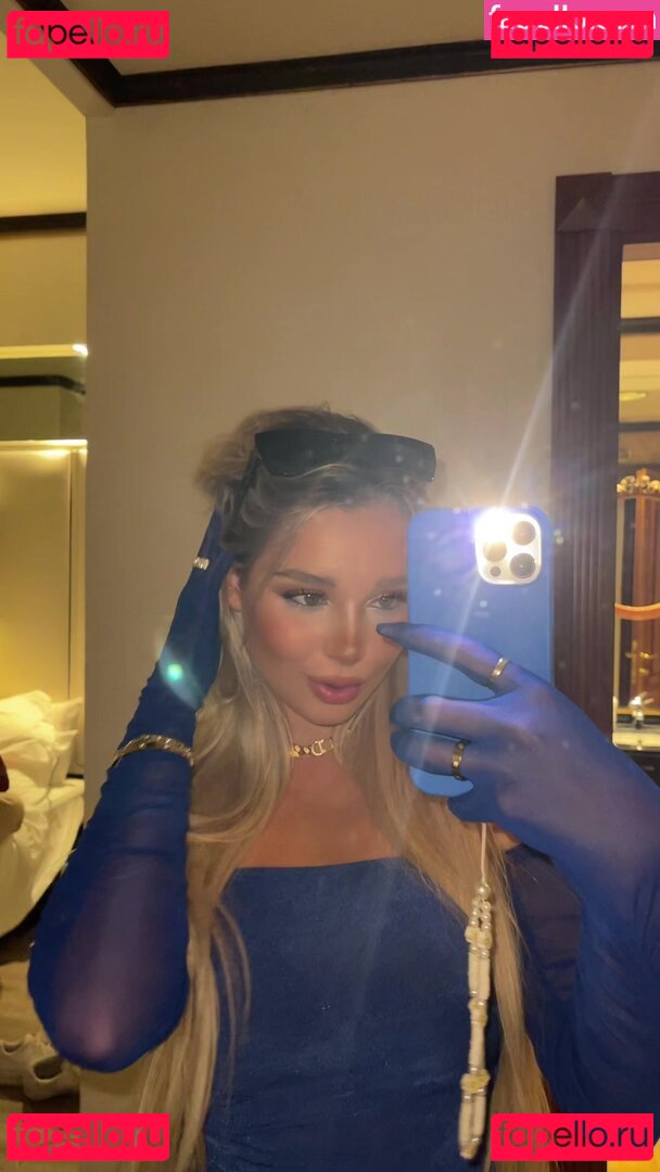 celina / celinapowell / https: / itscelinasmith Onlyfans Photo Gallery 