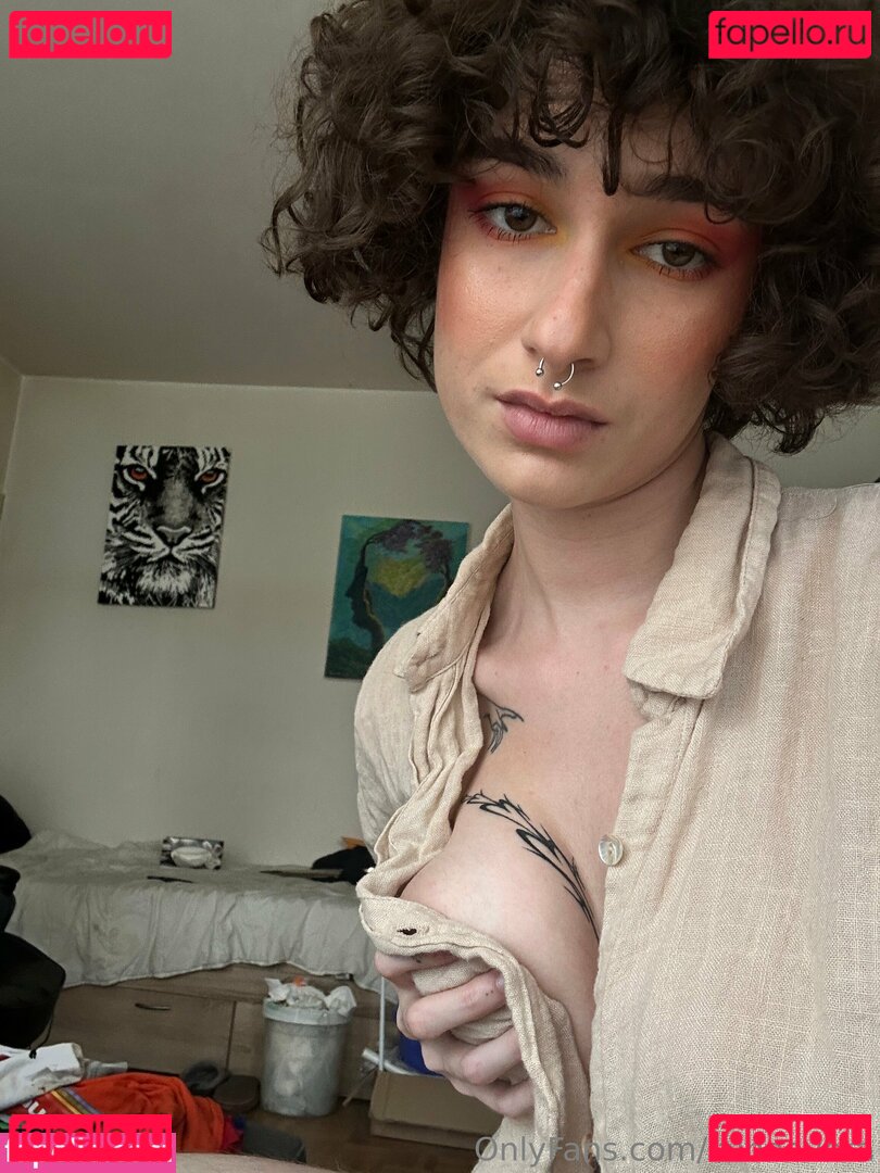 Lalhoevera / lalo.verra Onlyfans Photo Gallery 