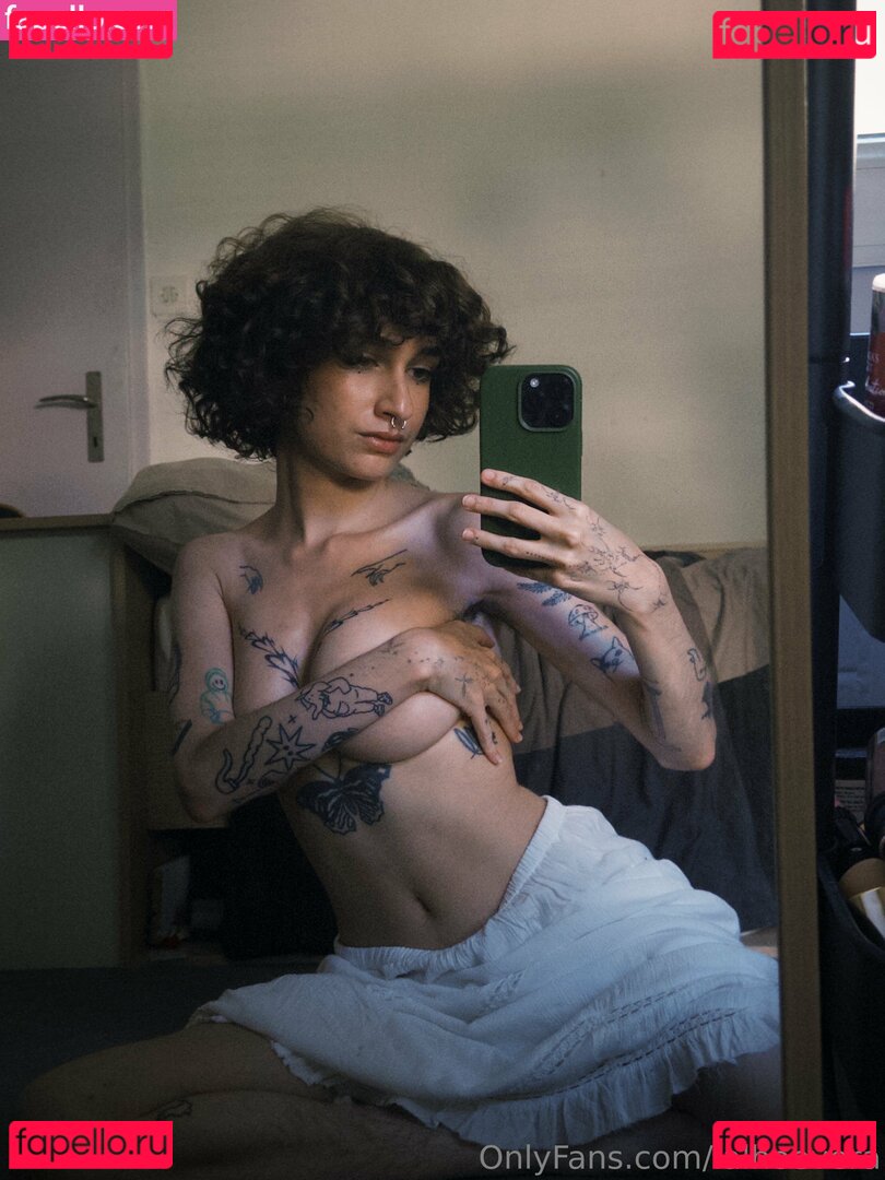 Lalhoevera / lalo.verra Onlyfans Photo Gallery 