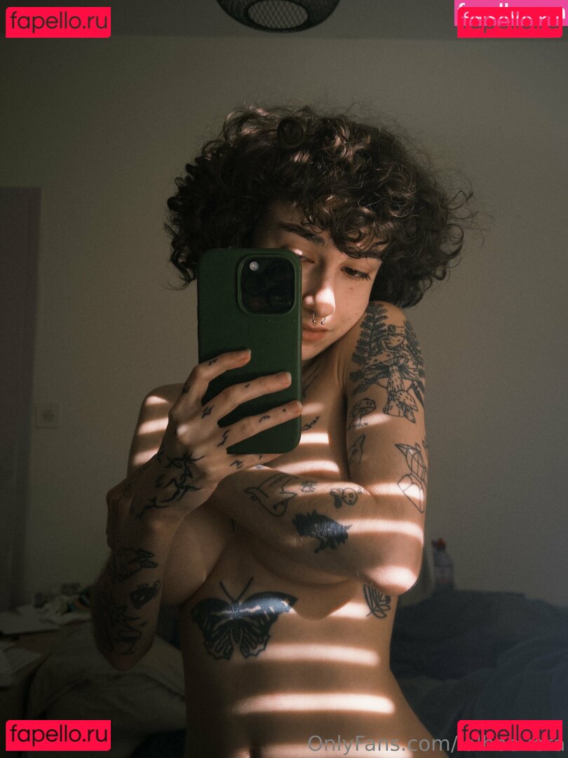 Lalhoevera / lalo.verra Onlyfans Photo Gallery 