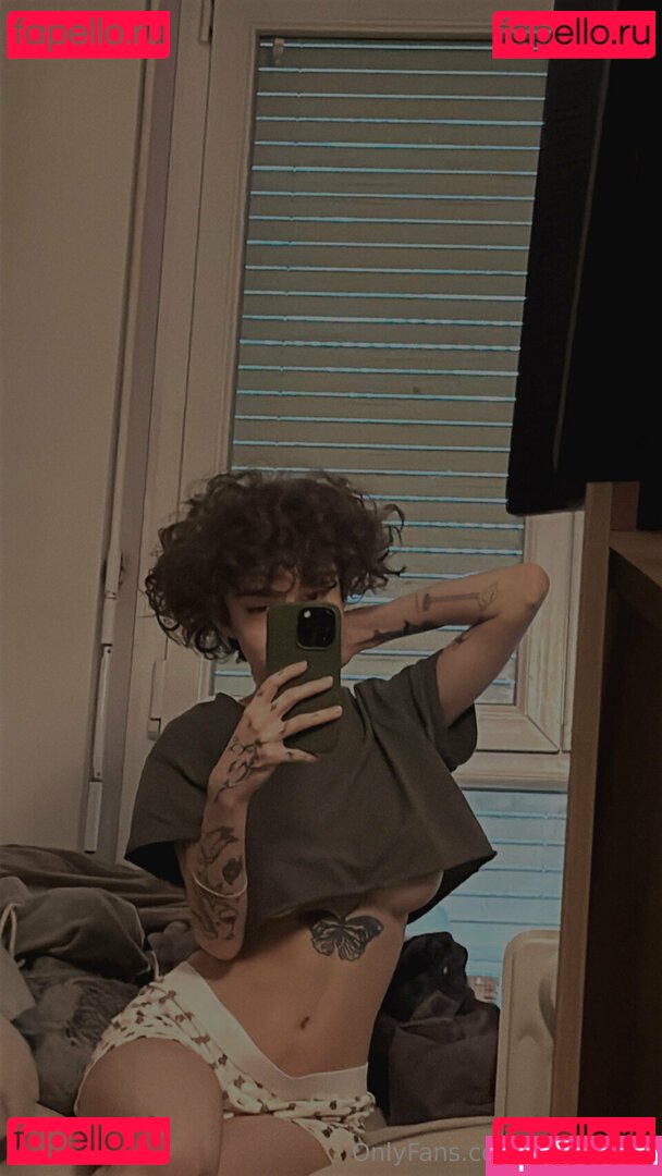 Lalhoevera / lalo.verra Onlyfans Photo Gallery 