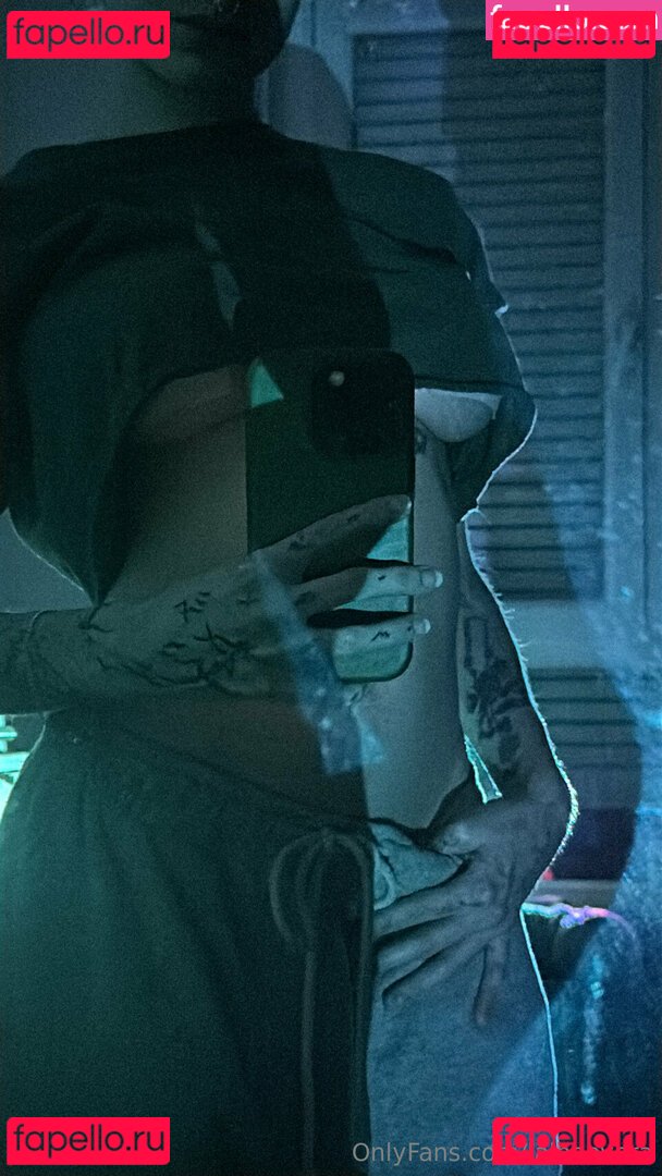 Lalhoevera / lalo.verra Onlyfans Photo Gallery 