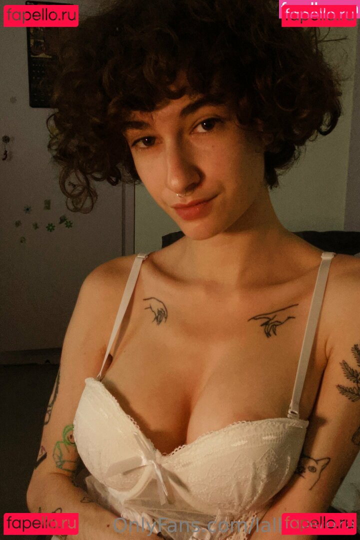 Lalhoevera / lalo.verra Onlyfans Photo Gallery 