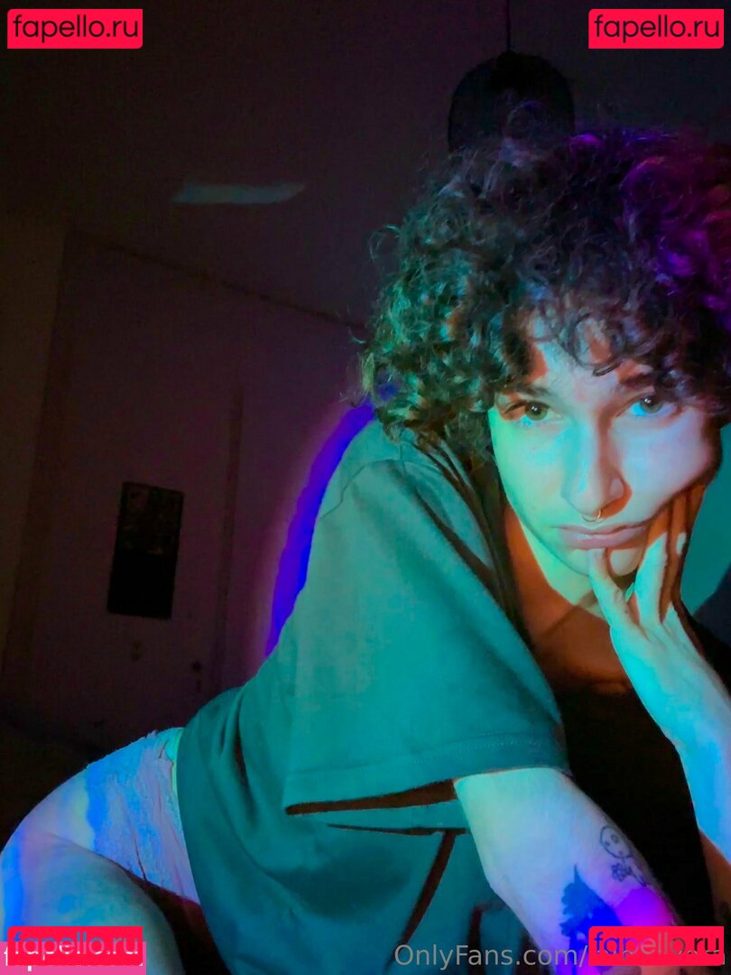 Lalhoevera / lalo.verra Onlyfans Photo Gallery 