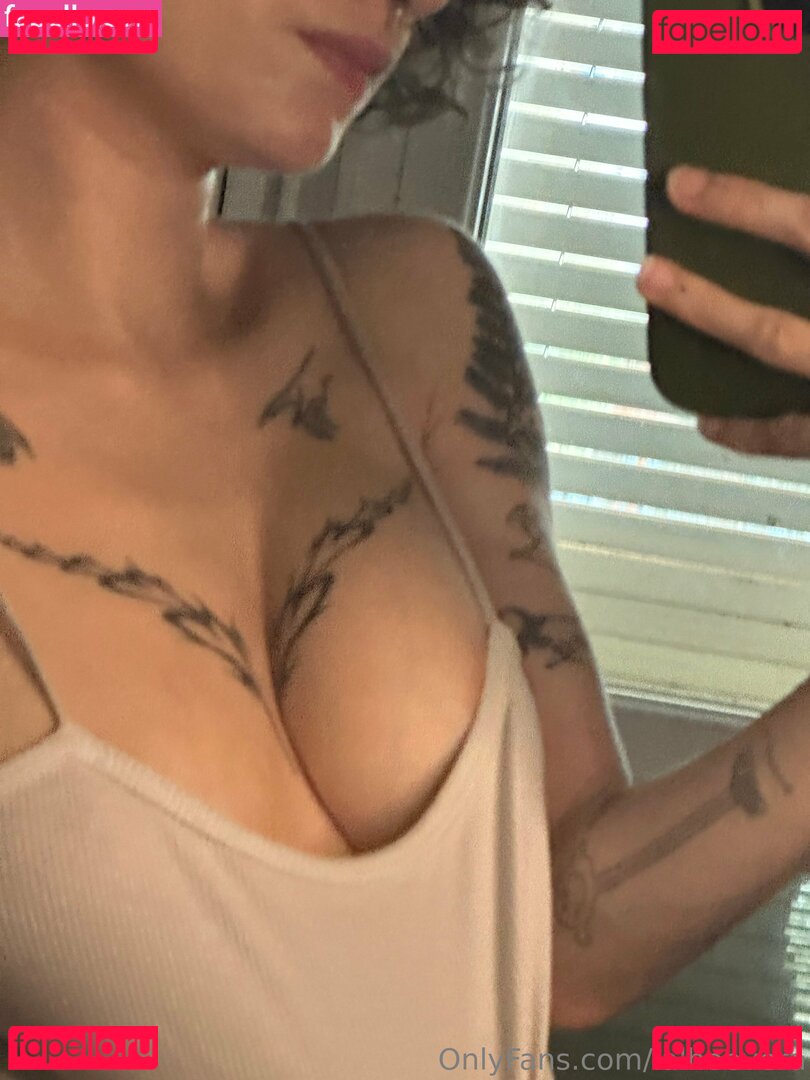 Lalhoevera / lalo.verra Onlyfans Photo Gallery 