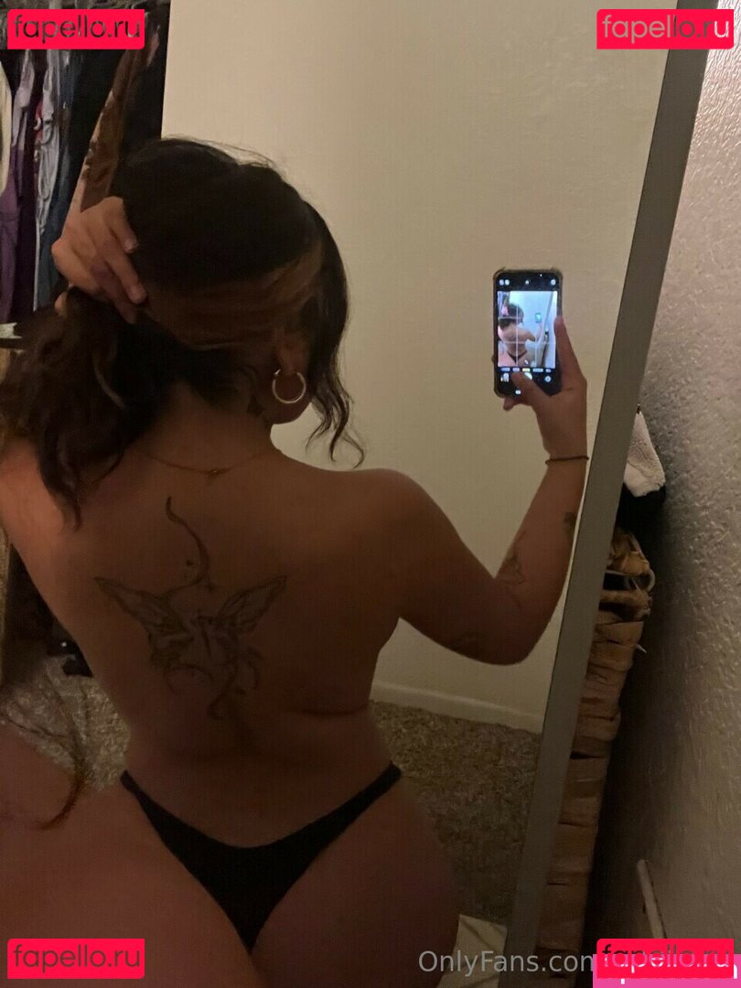 adriii.luv Onlyfans Photo Gallery 