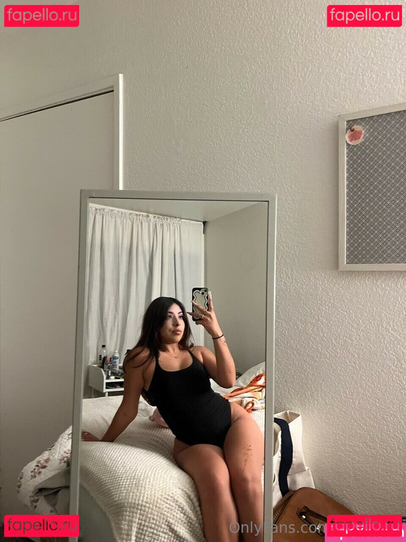 adriii.luv Onlyfans Photo Gallery 