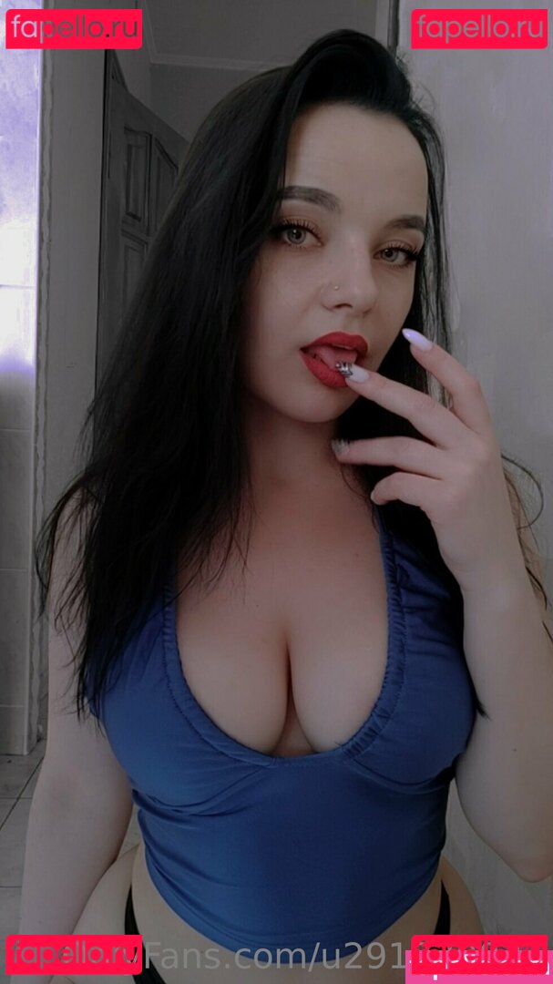 merry-berry / meryy.berry Onlyfans Photo Gallery 