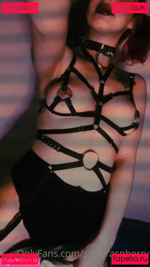 _spicy.strawberry_ / spicyraspberry Onlyfans Photo Gallery 