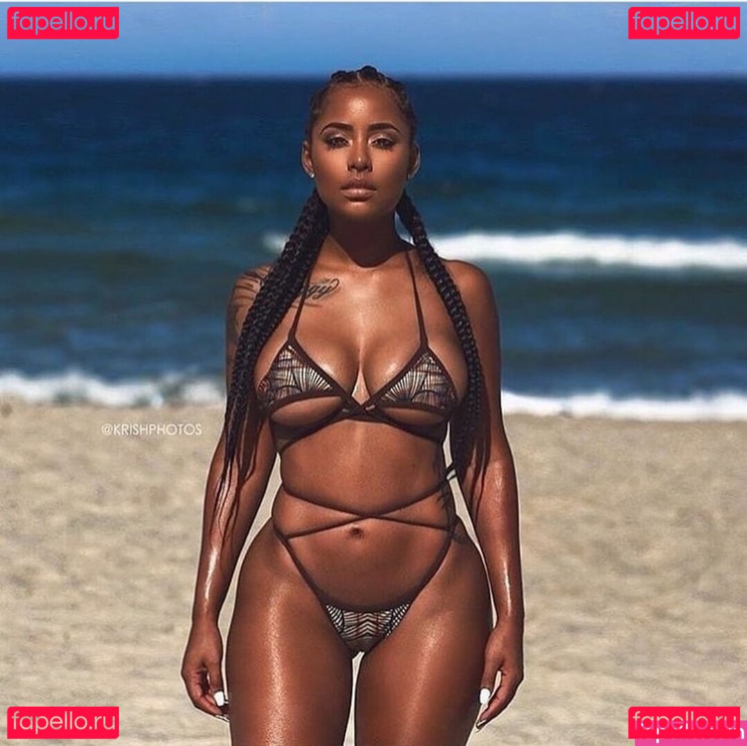 Alisha Berry Onlyfans Photo Gallery 