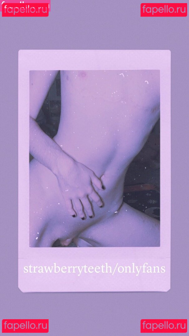 _strawberryteeth / strawberryteeth Nude Onlyfans Photo 9