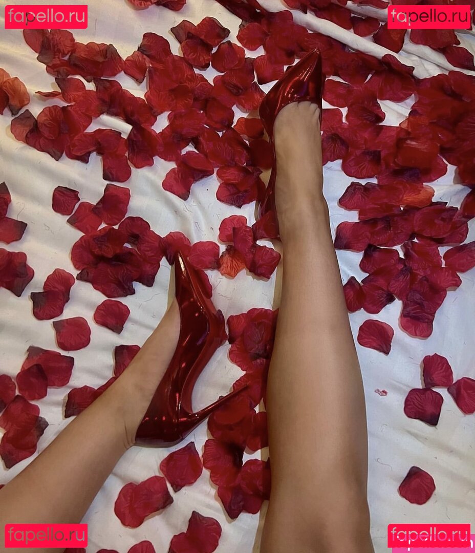 Maisie Smith / maisiesmithofficial Onlyfans Photo Gallery 