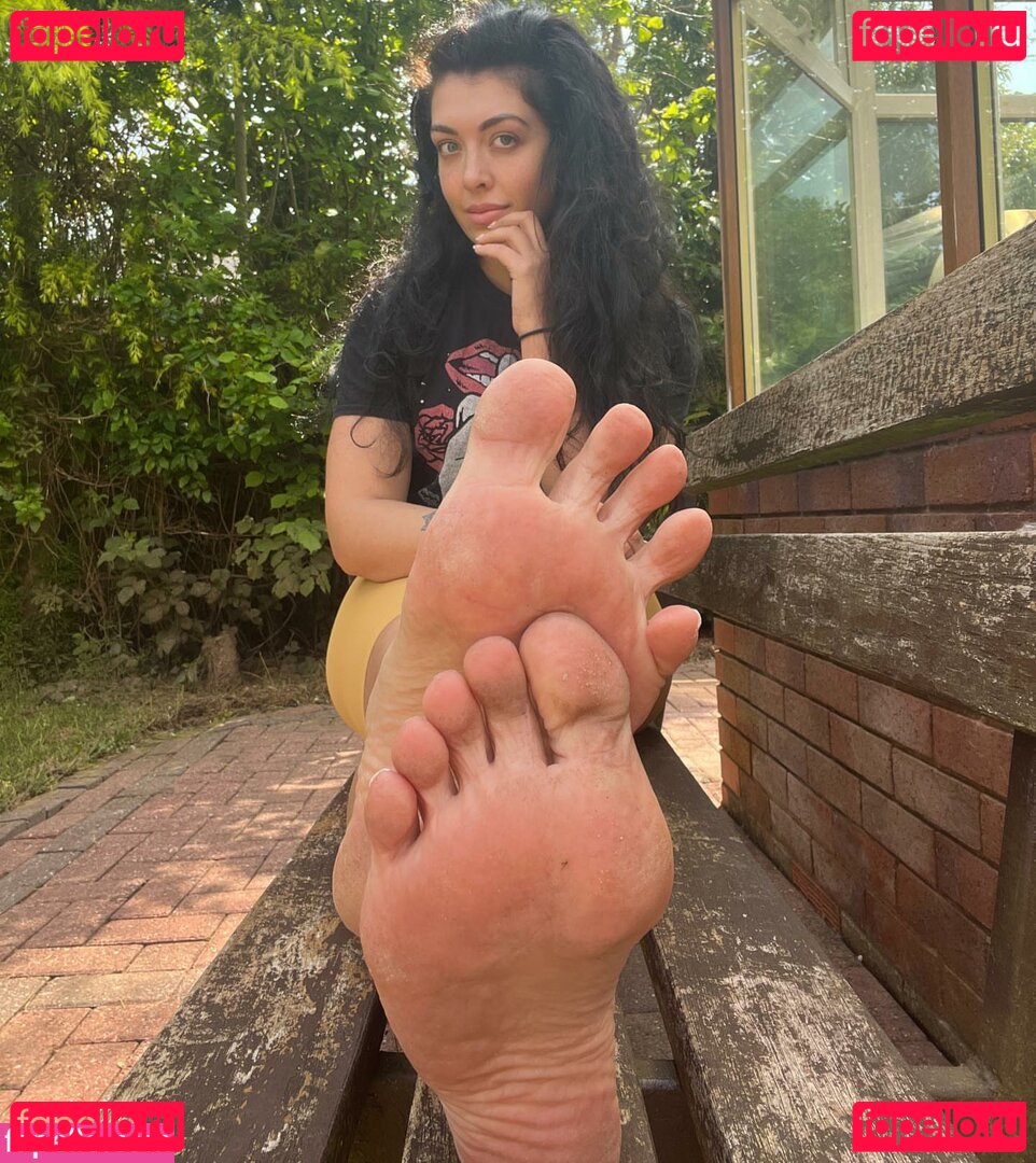 FemdomLola / Goddess Lola / blondequeenlola / lola / missgoddesslolaaa Onlyfans Photo Gallery 