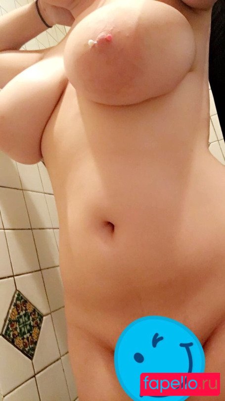 theannablaze Nude Onlyfans Photo 17
