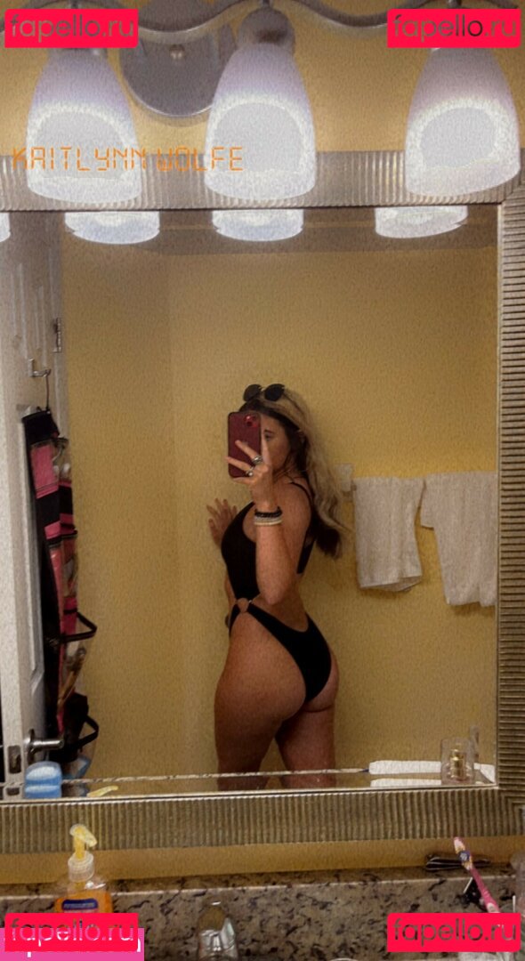 kaiiwolfe / kaitlynnwxlfe / kaiwolfe Onlyfans Photo Gallery 