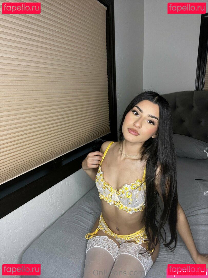 amira_90day / amiramoonxo Onlyfans Photo Gallery 