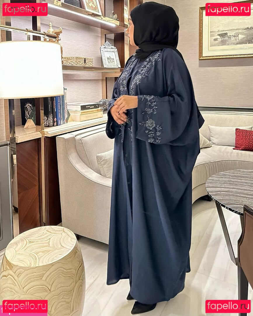 Amira Hijab Onlyfans Photo Gallery 