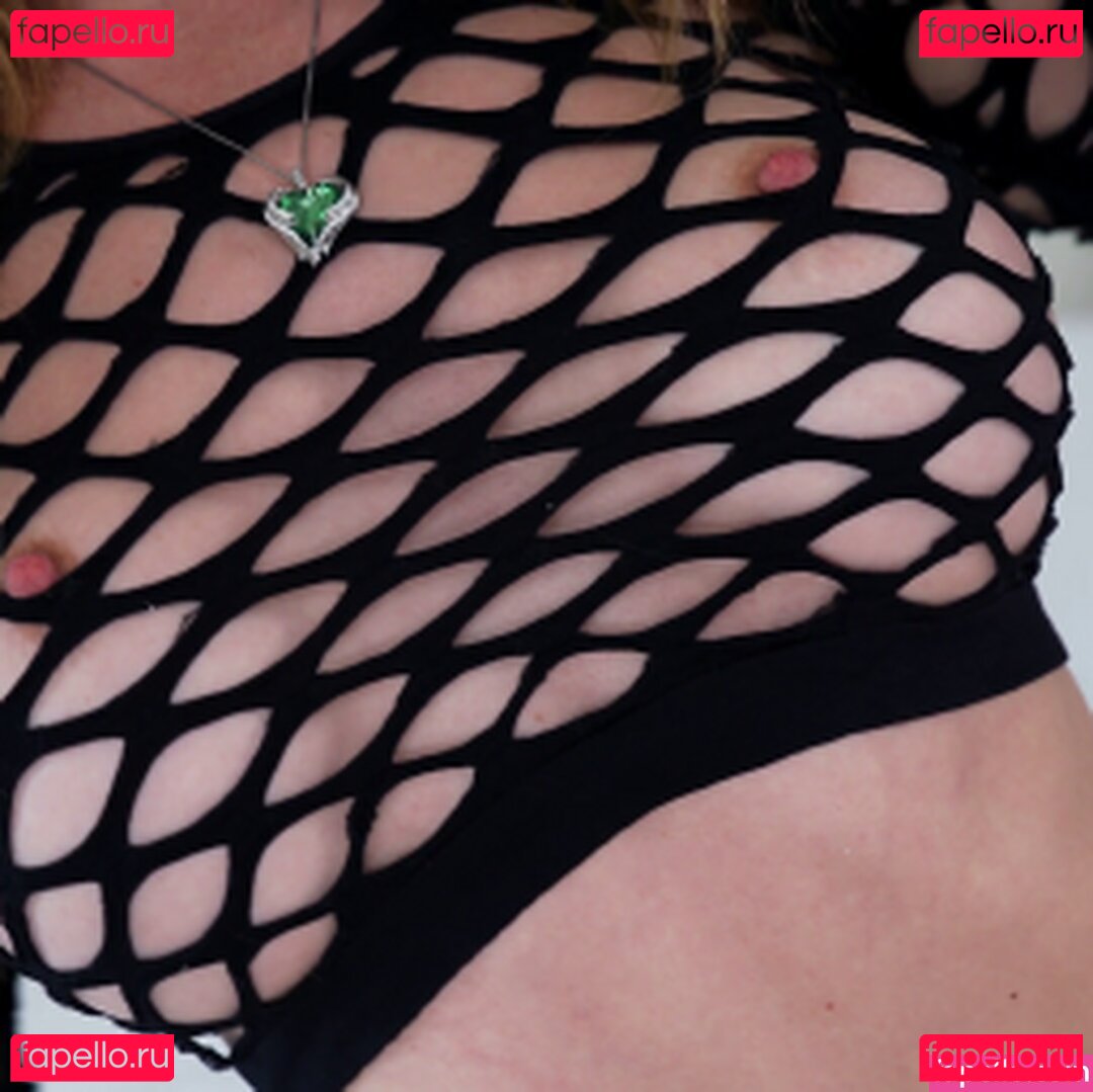 Anna Chambers / _annachambers / annaaachambers / annaachambers Onlyfans Photo Gallery 