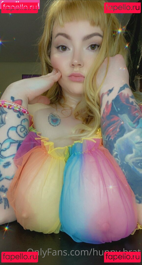 https: / hunnybrat Onlyfans Photo Gallery 