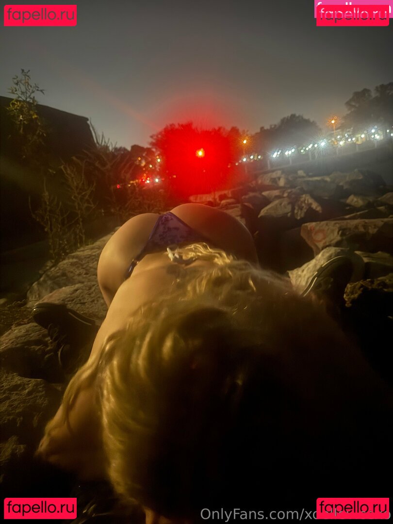 xoellevicexo Onlyfans Photo Gallery 